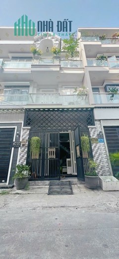 NHÀ ĐẸP GIÁ RẺ NHẤT THỊ TRƯỜNG - 4 TẦNG - CÓ VƯỜN RAU SANH MƯỚT - XE HƠI NGỦ TRONG NHÀ