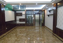Chính chủ cần bán nhà gấp mặt phố Hoa Bằng, Cầu Giấy 75m2 x 6T thang máy mới 19 tỷ
