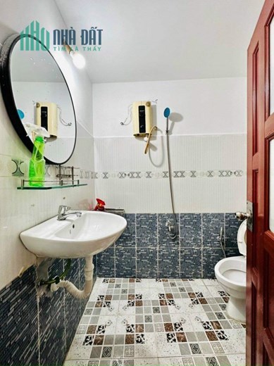 CẦN TIỀN TRẢ NỢ NÊN BÁN GẤP NHÀ MẶT TIỀN- ĐƯỜNG TÂN SƠN- QUẬN GÒ VẤP- 2 TẦNG- 86M2- GIÁ GIẢM CHỈ