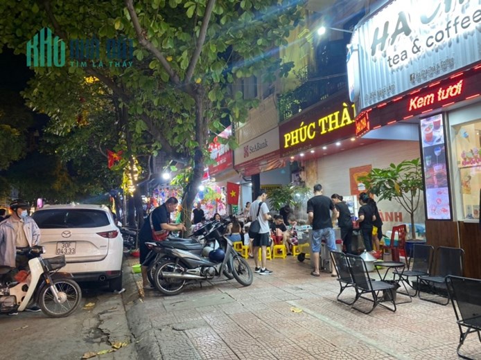 NHÀ PHỐ NGỌC LẦM, DT 20M, 4T, 2.4 TỶ,  10M Ô TÔ TRÁNH, KINH DOANH