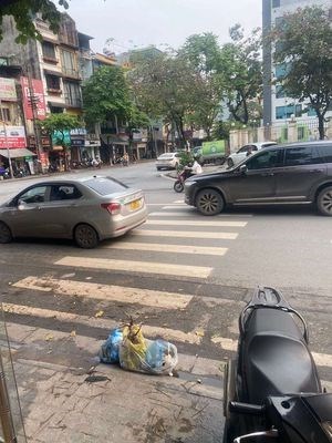 Cho thuê nhà mặt phố Kim Mã, diện tích 62m2, 4 tầng 1 hầm