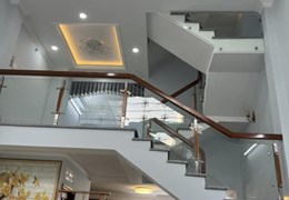 Giảm sâu 3 tỷ bán gấp nhà HXH Cao Thắng, 77m2, 6 phòng ngủ, chỉ 12 tỷ 200