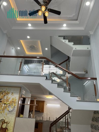 Giảm sâu 3 tỷ bán gấp nhà HXH Cao Thắng, 77m2, 6 phòng ngủ, chỉ 12 tỷ 200
