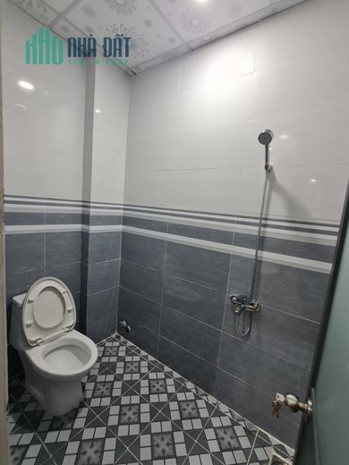 Bán nhà Đường Hồ Văn Long Có 3 Phòng Ngủ, BT, Ô Tô Vào, 50m2x3T, Chỉ 2.5 Tỷ