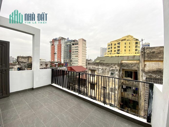 Bán ngôi nhà 85m2 phố Nghi Tàm, Tây Hồ Gara Ô tô Lô góc Thang Máy 9.1 Tỷ