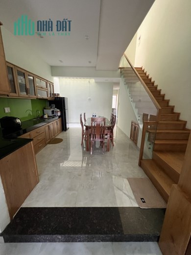.Nhà Mặt tiền Nam Cầu Tuyên Sơn, 90m2, 3 tầng, 6.x tỷ