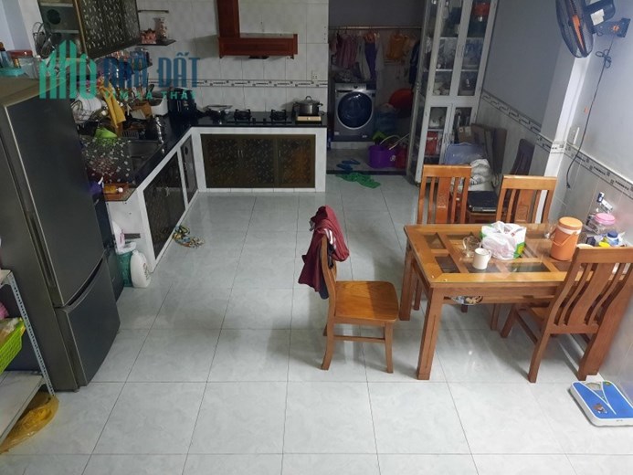 BÁN NHÀ GẦN VƯỜN LÀI, GẦN THCS LÊ ANH XUÂN, 52m2 2 LẦU NHÀ MỚI, CHỈ 65TR/M2