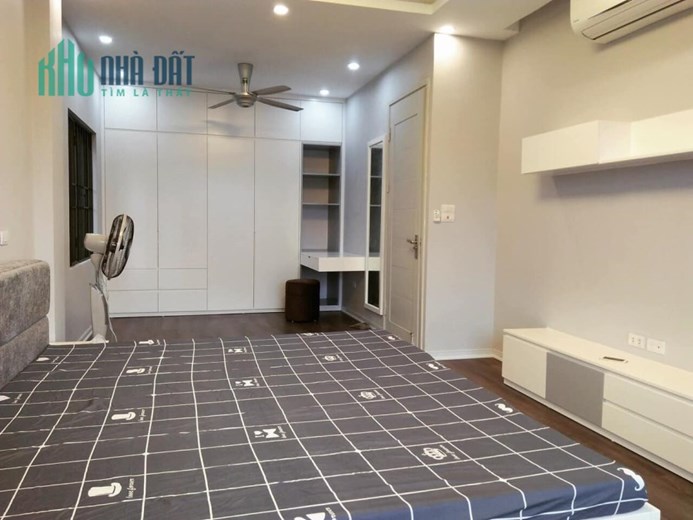 Cho thuê nhà nguyên căn 50m2, 5T, 6m, 4N, 20tr, Khương Hạ, Thanh Xuân.