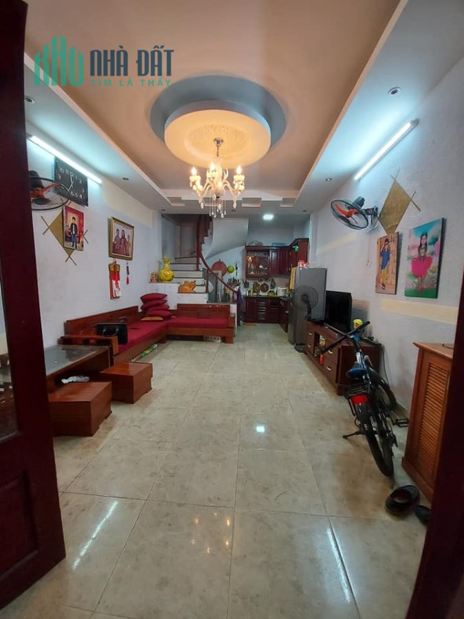 Bán Nhà Ngọc Thụy 3 bước ra chợ Ngọc Thụy Cạnh đường Hồng Tiến kéo dài