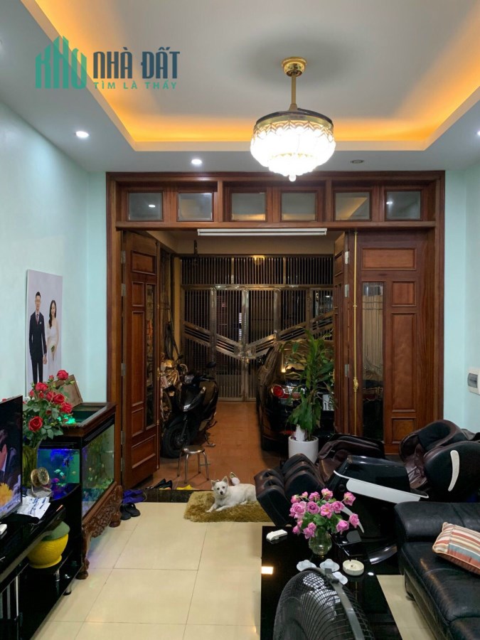 Bán nhà dân xây Ngọc Thụy, Lô góc, ô tô, 70 m2, 4T, giá chỉ 8,2 tỷ.