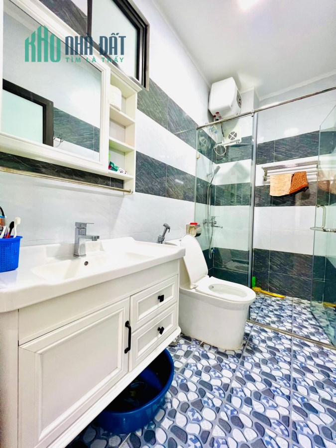 Bán nhà Dương Khuê, ô tô đỗ cửa, gần phố, view thoáng, 45m mt 4.5m 8.5 tỷ