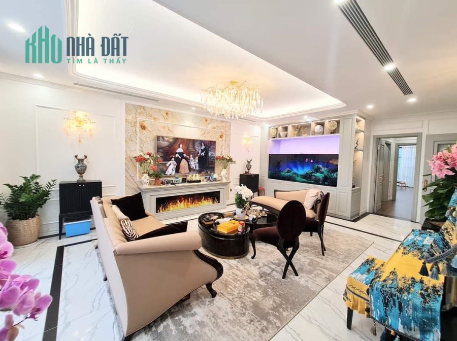 Mặt phố Trương Định sầm uất gần phố Bạch Mai, MT rộng 268m2 chỉ 32.9 tỷ. LH 0989.62.6116