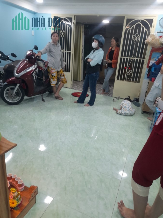 Nhà 3.7 Tỷ  5PN 53m2 KHU TÊN LỬA  ngay Siêu Thị AeOn Bình Tân