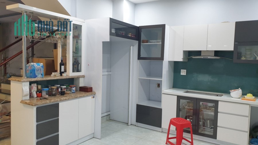 Ngộp bán gấp nhà đường Lê Văn Thịnh Quận 2,SHR, 1 trệt 2 lầu, 68m2, ngang 7m,CHỈ 6.15 Tỷ