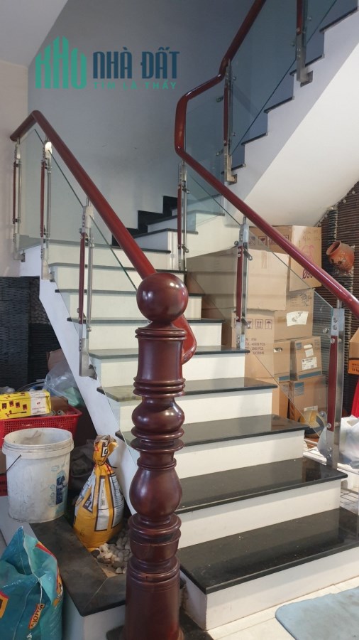 Ngộp bán gấp nhà đường Lê Văn Thịnh Quận 2,SHR, 1 trệt 2 lầu, 68m2, ngang 7m,CHỈ 6.15 Tỷ