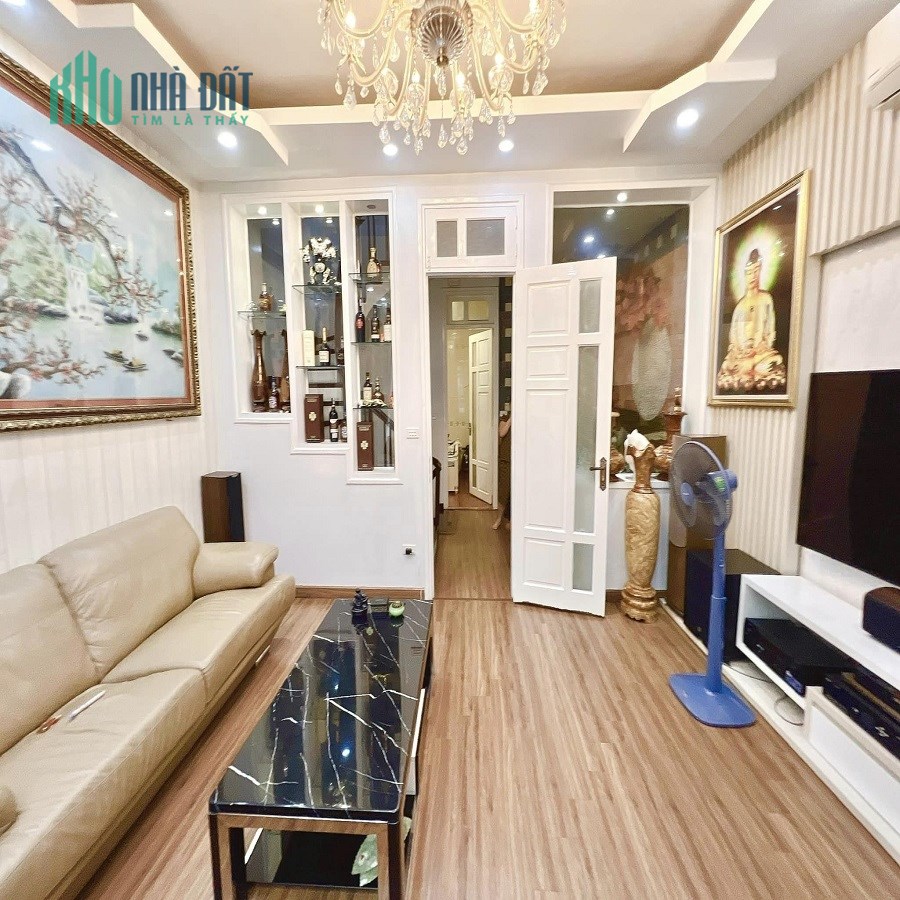 BÁN NHÀ HOÀNG CẦU 50 M  - GA RA - KD VĂN PHÒNG - NỘI THẤT ĐỈNH