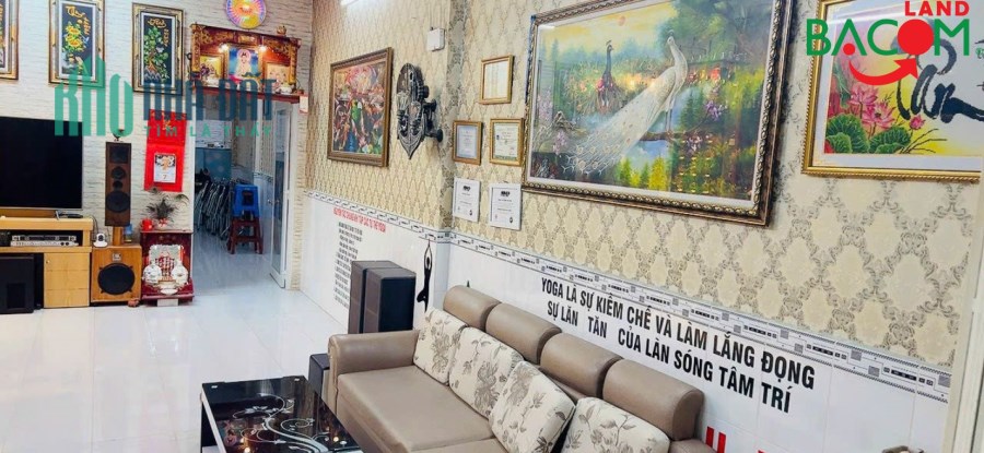Bán nhà Bửu Hòa 98m2 SHR thổ cư 100% gần cty Pouchen, đường ô tô thông thoáng