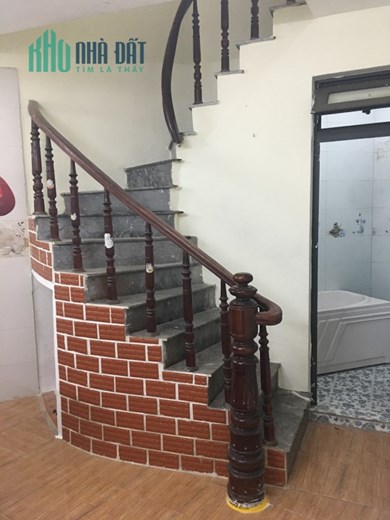 Bán nhà Minh Khai, Dt 22m, nhà 5 tầng, giá 1 tỷ x.