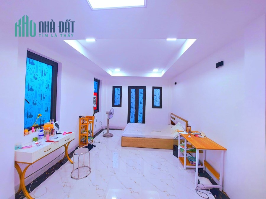 Bán nhàLô góc 8 tầng thang máy phố Vương Thừa Vũ 42m2 mặt tiền 4m nhà mới cực đẹp nhỉnh 8 tỷ
