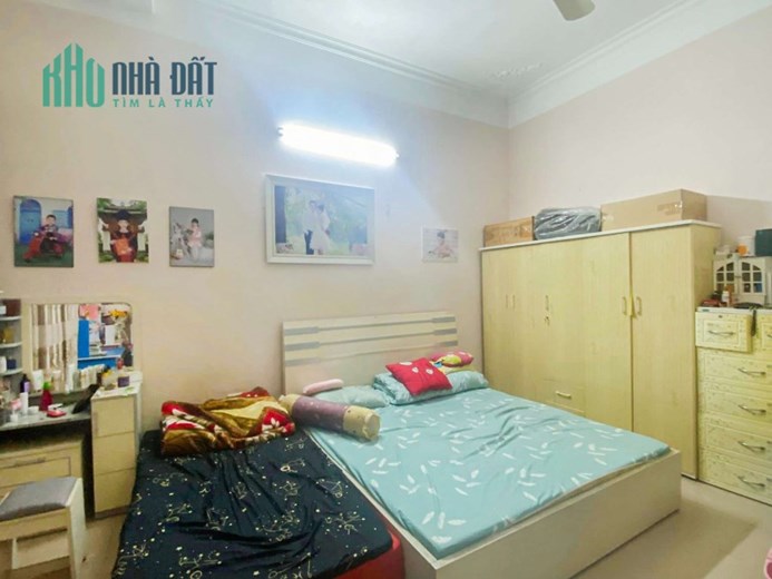 Bán nhà Nguyễn Văn Cừ, Long Biên, trước nhà ô tô tránh, kinh doanh, 53m2x 4 tầng, 8 tỷ 9