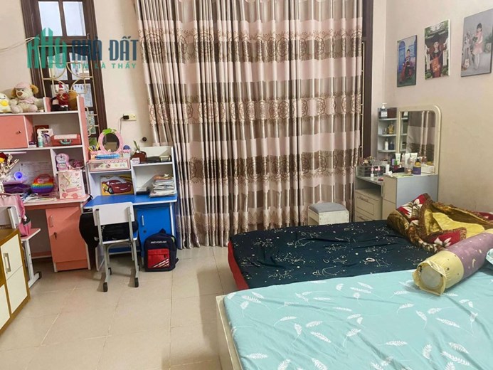 Bán nhà Nguyễn Văn Cừ, Long Biên, trước nhà ô tô tránh, kinh doanh, 53m2x 4 tầng, 8 tỷ 9