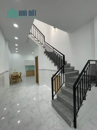 Nhà Bán HẺM 4M Gần Luỹ Bán Bích Hoà Bình 48M2 Chỉ70tr/M2