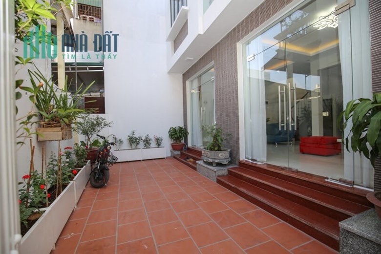 Cho Thuê Nhà Riêng Trong Ngõ Phố ,Ngọc Thụy Long Biên HN giá 24triệu/th. LH 0976085989
