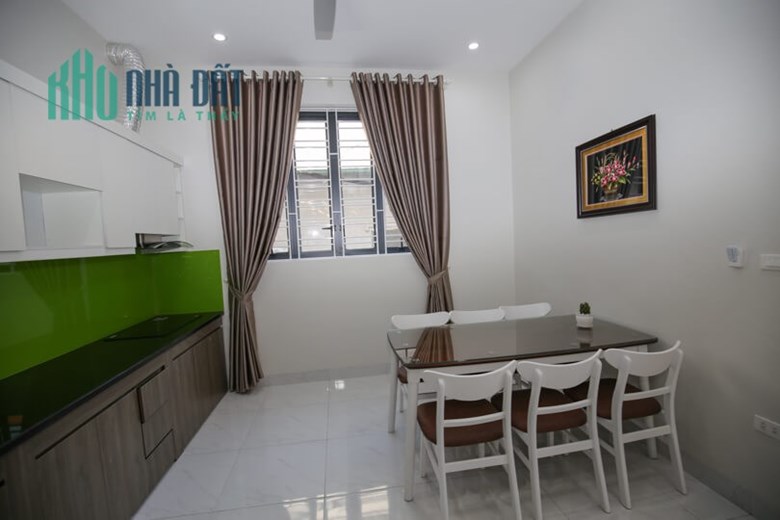 Cho Thuê Nhà Riêng Trong Ngõ Phố ,Ngọc Thụy Long Biên HN giá 24triệu/th. LH 0976085989