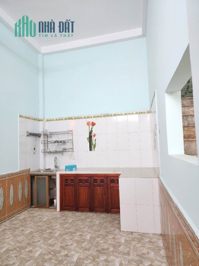 Bán nhà 3 tầng phường Đông Sơn mặt tiefn 7m gần chợ đầu mối