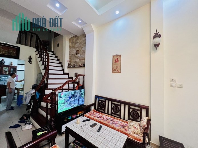 Bán nhà Quỳnh Lôi Hai Bà Trưng 45m2 x 4 tầng, MT 3m giá 5.5 tỷ
