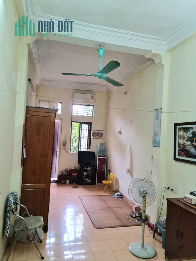 Bán nhà Quỳnh Mai Hai Bà Trưng 29m2 x 3 tầng MT 2.6m giá 5 tỷ