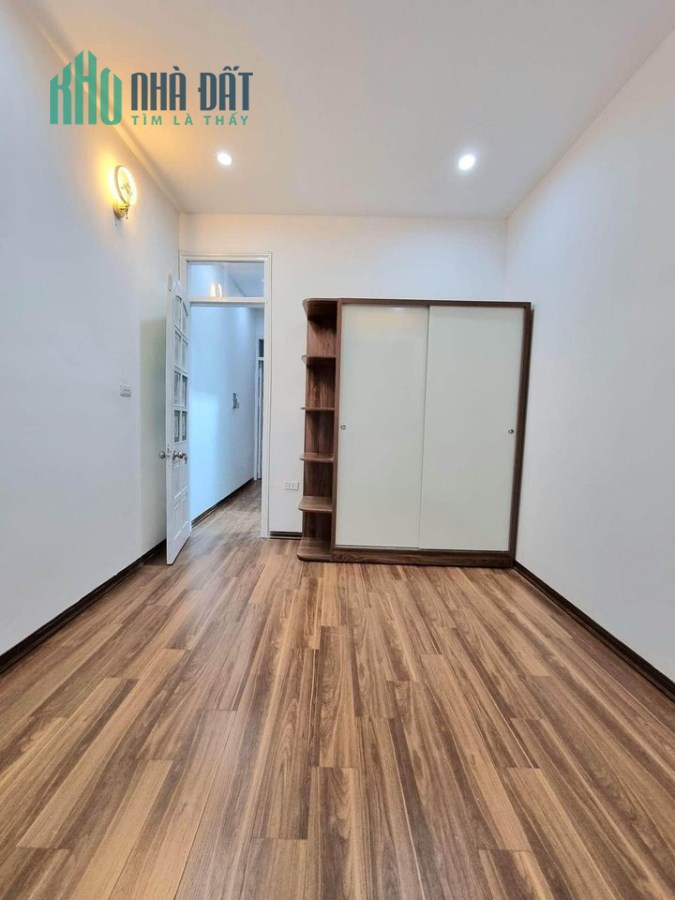 BÁN NHÀ MINH KHAI, Ô TÔ ĐỖ CỬA, Ở LUÔN 45M2 GIÁ NHỈNH 5 TỶ