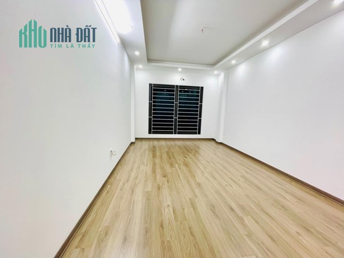 BÁN NHÀ MINH KHAI, Ô TÔ ĐỖ CỬA, Ở LUÔN 45M2 GIÁ NHỈNH 5 TỶ