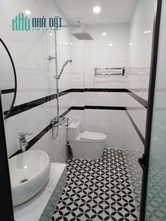 BÁN NHÀ MINH KHAI, Ô TÔ ĐỖ CỬA, Ở LUÔN 45M2 GIÁ NHỈNH 5 TỶ