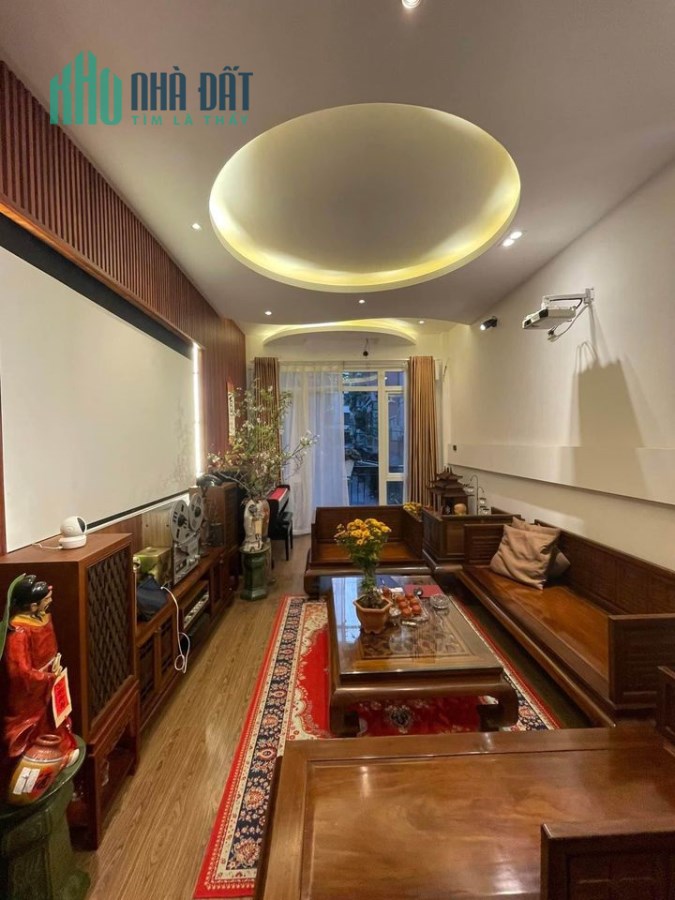 Cho Thuê Nhà #HOÀNG_VĂN_THÁI 55m2 Có GARA 7 Chỗ, Ngõ Xe Tải. 4 Ngủ Full Đồ Như K.Sạn. 15.5T