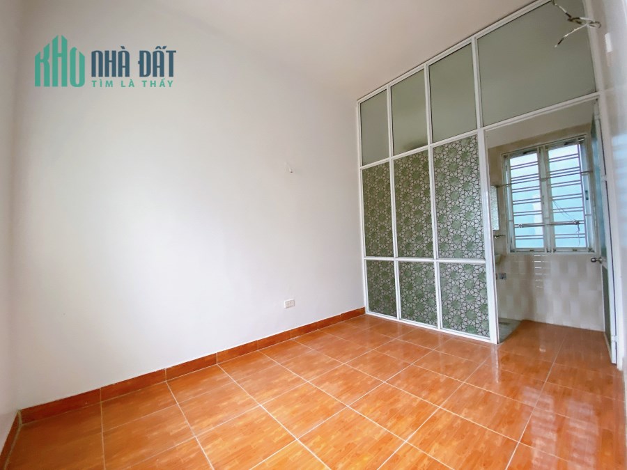 6.BÁN NHÀ NGAY AEON DÂN XÂY ĐỘC LẬP 3 TẦNG NGÕ TO RỘNG