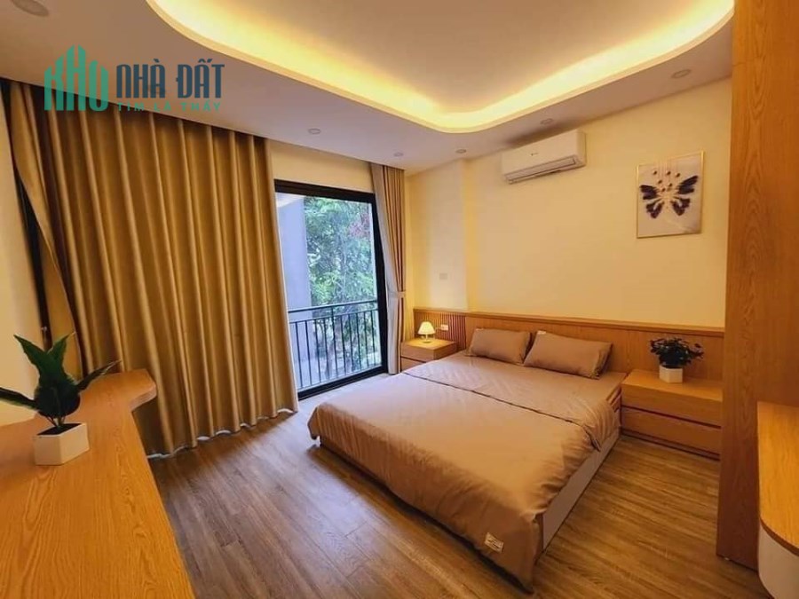 Nhà Mặt Phố Võng Thị, view Hồ Tây, Gara Ô TÔ,THANG MÁY,  100m2 x8T, 30 tỷ