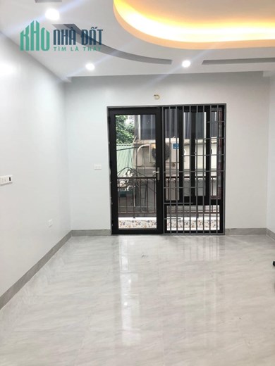 NHÀ MỚI, ĐẸP LONG LANH - Ô TÔ ĐỖ CỬA - 28M - NHỈNH 3 TỶ