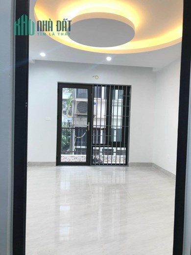 NHÀ MỚI, ĐẸP LONG LANH - Ô TÔ ĐỖ CỬA - 28M - NHỈNH 3 TỶ