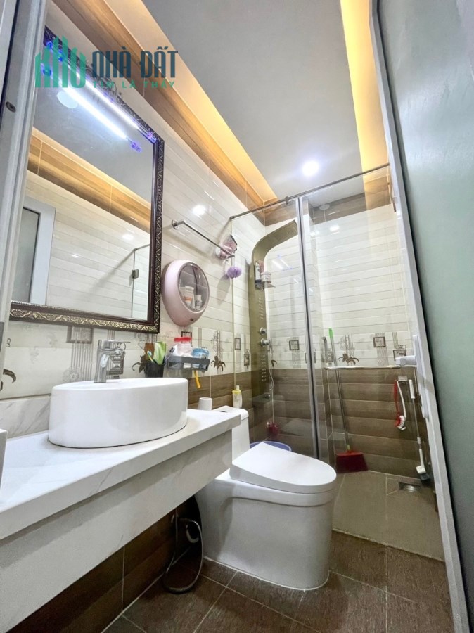 BÁN NHÀ SIÊU ĐẸP NGAY NGÃ TƯ GA - ĐƯỜNG 8M - NHÀ MỚI Ở NGAY - 4PN - VUÔNG VỨC - 56M2 - 4.6 TỶ