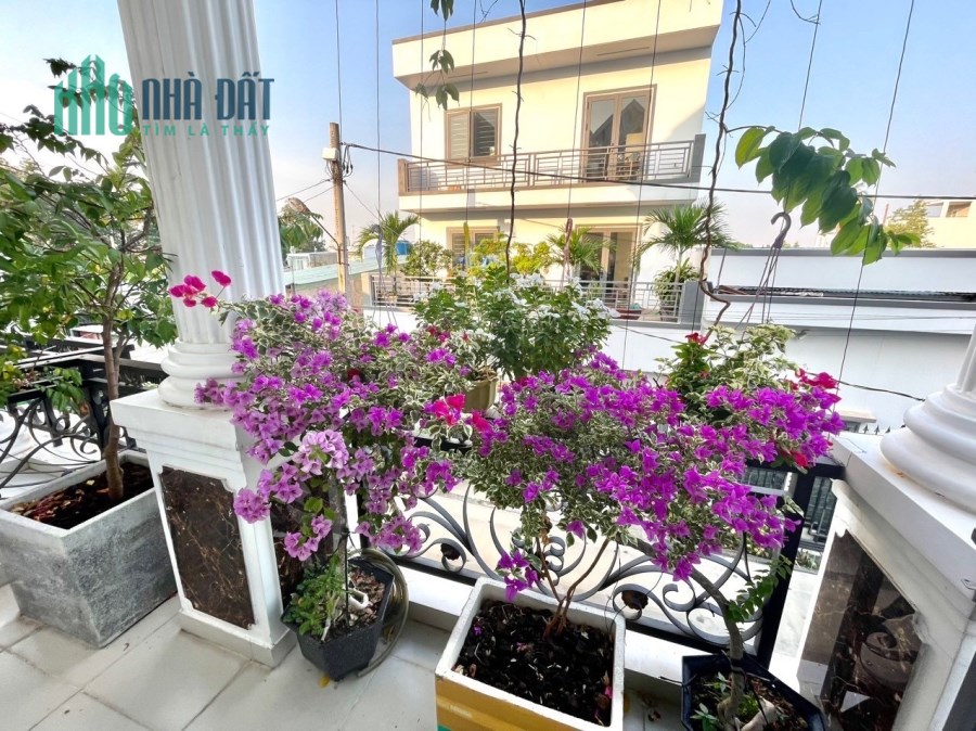 BÁN NHÀ SIÊU ĐẸP NGAY NGÃ TƯ GA - ĐƯỜNG 8M - NHÀ MỚI Ở NGAY - 4PN - VUÔNG VỨC - 56M2 - 4.6 TỶ