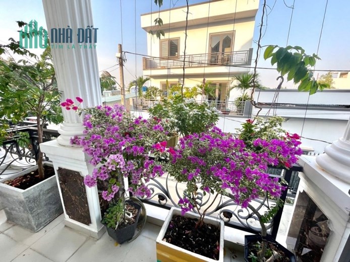 BÁN NHÀ SIÊU ĐẸP NGAY NGÃ TƯ GA - ĐƯỜNG 8M - NHÀ MỚI Ở NGAY - 4PN - VUÔNG VỨC - 56M2 - 4.6 TỶ