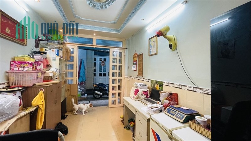 HIẾM - NHÀ ĐƯỜNG HAI BÀ TRƯNG - 3 TẦNG - CHỈ 3 TỶ nhỉnh