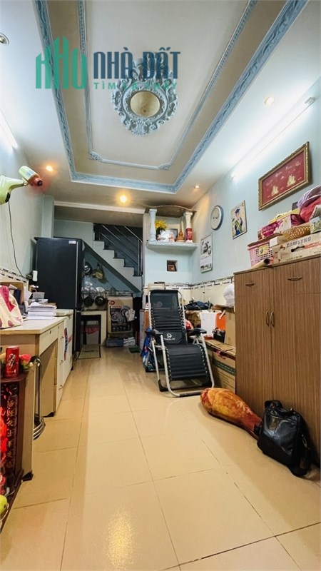 HIẾM - NHÀ ĐƯỜNG HAI BÀ TRƯNG - 3 TẦNG - CHỈ 3 TỶ nhỉnh