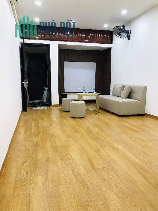 CẦN BÁN GẤP NHÀ PHỐ THÁI THỊNH, 40M2, 2 NGỦ, FULL NỘI THẤT, 1.525 TỶ, 0823934589.