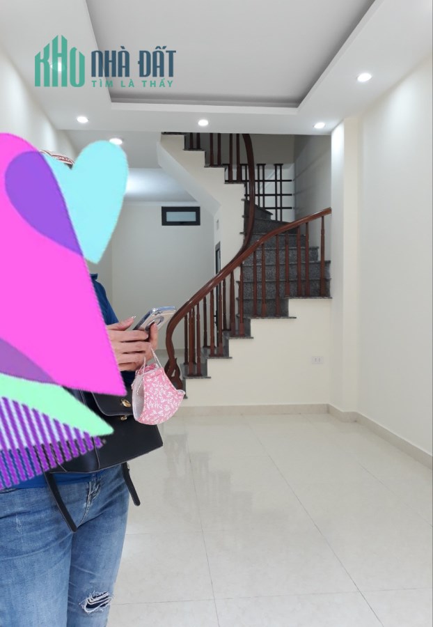 CHỉ 1,3 tỷ có ngay nhà 2 tầng, 2 ngủ sạch sẽ, mới cứng 36m2 Vĩnh Hưng, Hoàng Mai