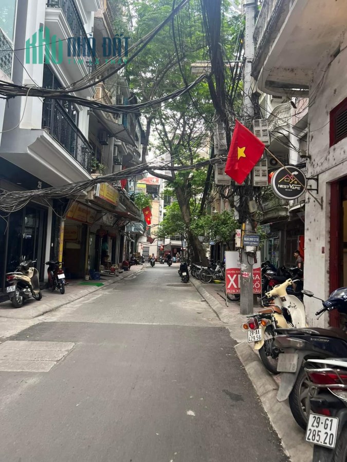 BÁN NHÀ 5 TẦNG LÔ GÓC PHỐ GIẢNG VÕ - BA ĐÌNH 5,9 TỶ Ô TÔ VÀO NHÀ 39m2 GẦN UBND PHƯỜNG