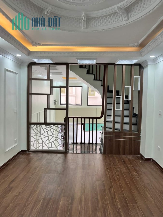 hơn 3 tỷ nhà mới đẹp Cổ Điển A, Tứ Hiệp, Thanh Trì, ô tô đỗ cửa, 5 tầng 3 ngủ dủ công năng