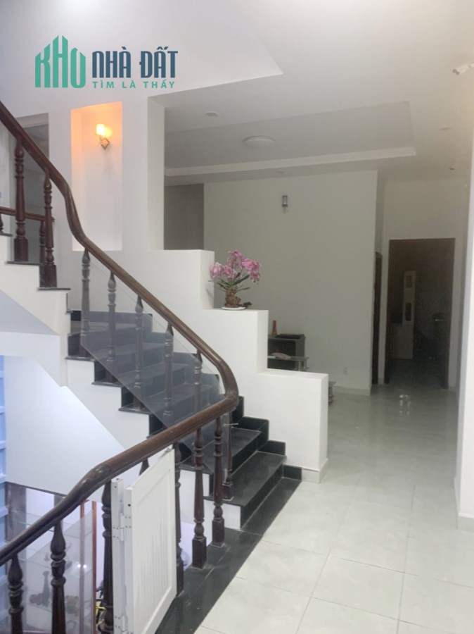 Nhà thuê nguyên căn đường 20m KDC Him Lam 6A - xã Bình Hưng- Bình Chánh