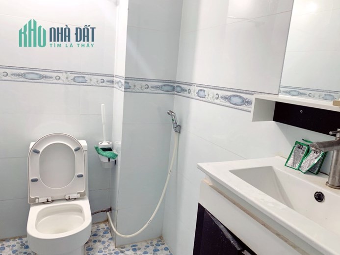 Cho thuê CHDV Tầng 1 - 50m2 Full nội thất Hẻm 181 Âu Dương Lân P3Q8